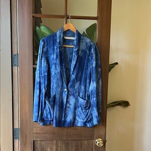 Raquel Allegra, blue blazer, size 2, mother-of-pearl buttons, new without tags
